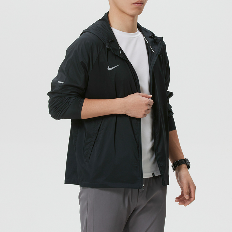 سترة رياضية للرجال من نايكي لل - مراجعة Running Gear Jacket وسعره