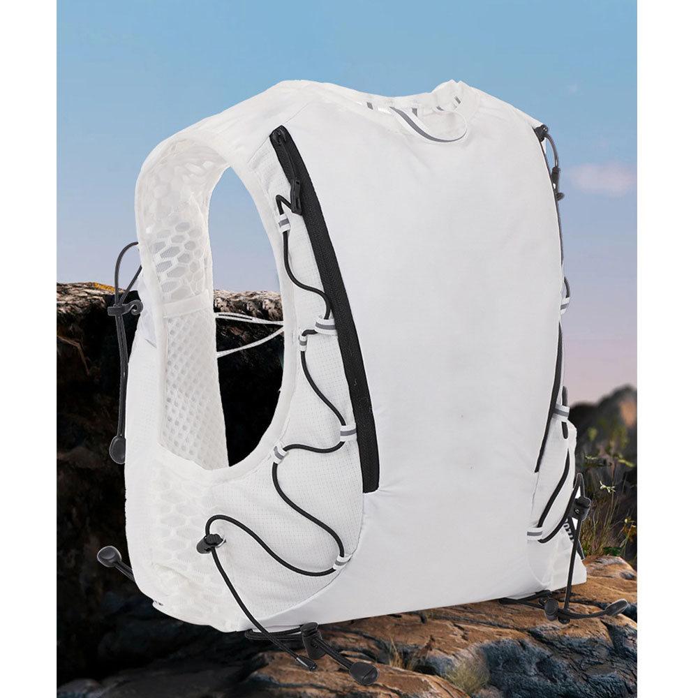 حقيبة ظهر خفيفة الوزن للجري، س - مراجعة Running Gear Ultramarathon وسعره