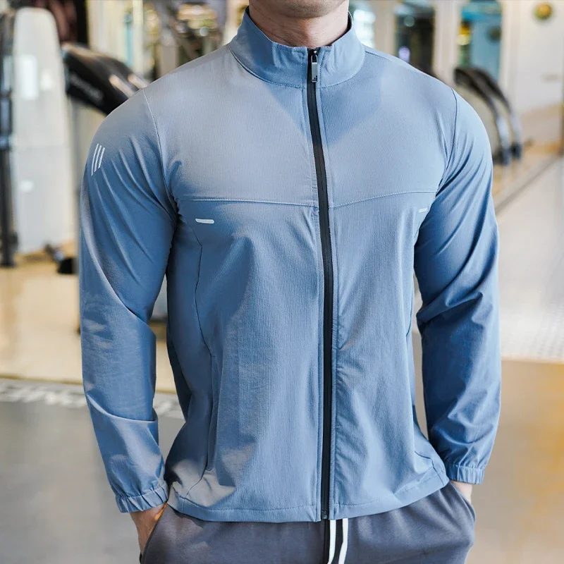 قمصان رياضية رقيقة من الحرير ا - مراجعة Running Gear Jacket وسعره