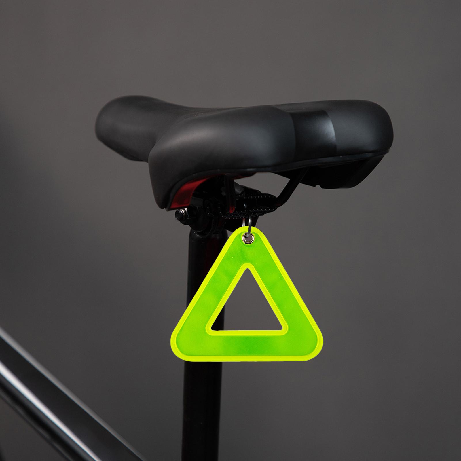 قلادات عاكسة مثلثة الشكل عالية - مراجعة Running Visibility Gear وسعره