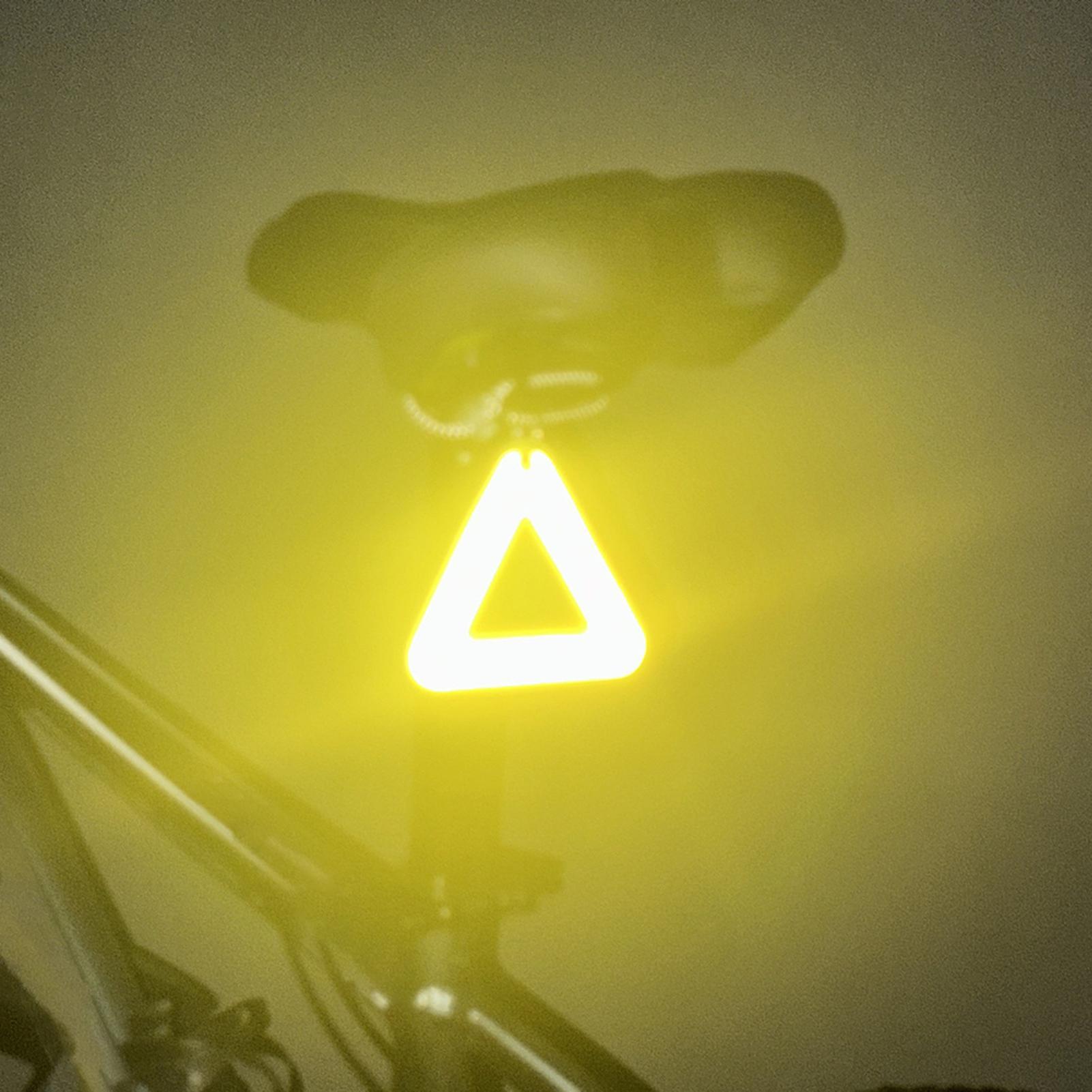 قلادات عاكسة مثلثة الشكل عالية - مراجعة Running Visibility Gear وسعره